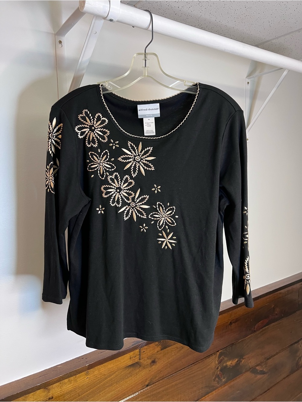 Alfred Dunner Black Floral Embellished 3/4 Sleeve Top- MP